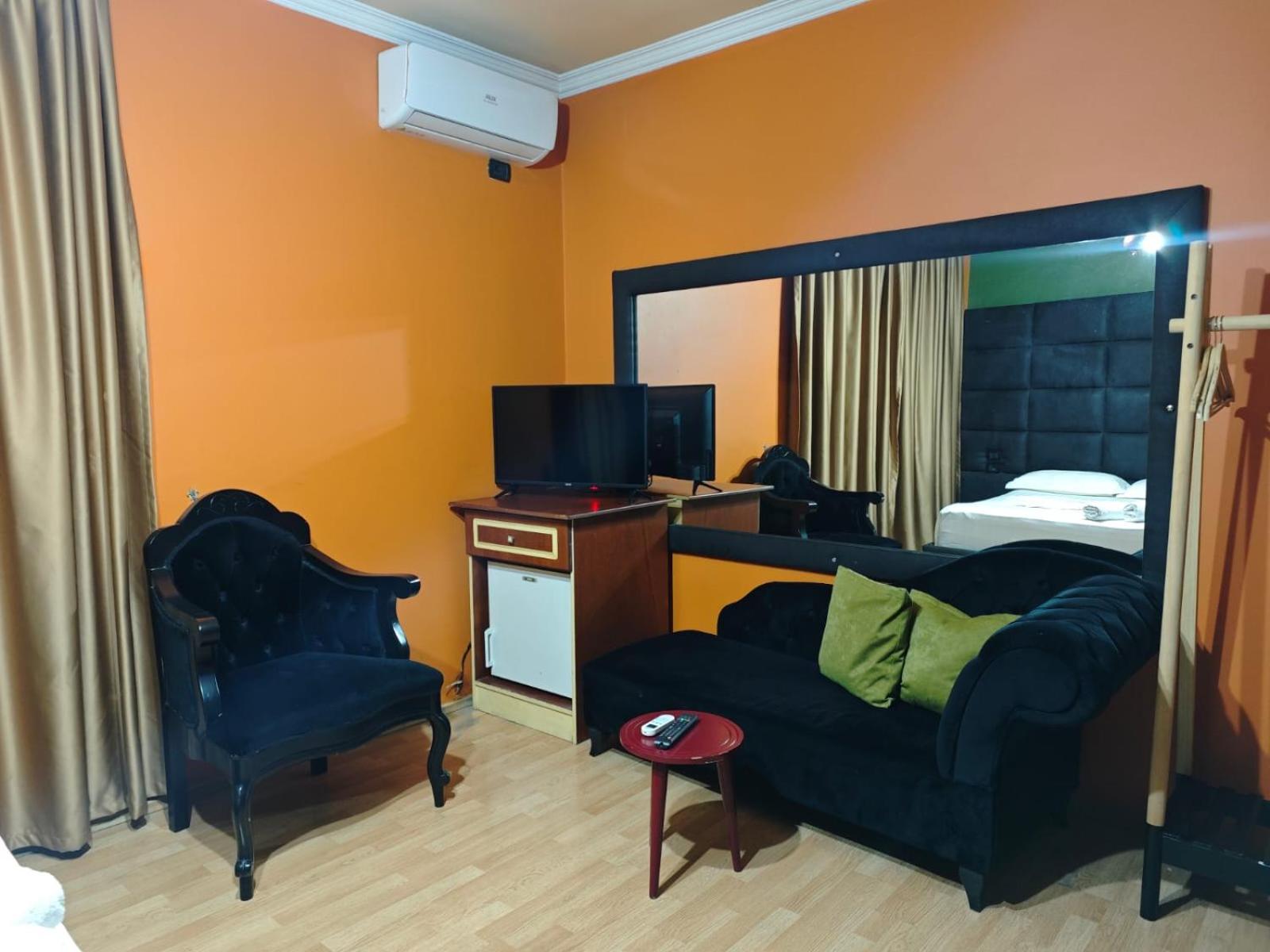 Hotel Boutique Artist 3*