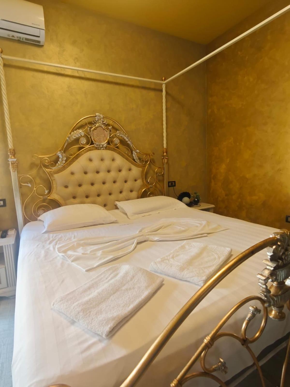 Boutique Artist Hotel 3*